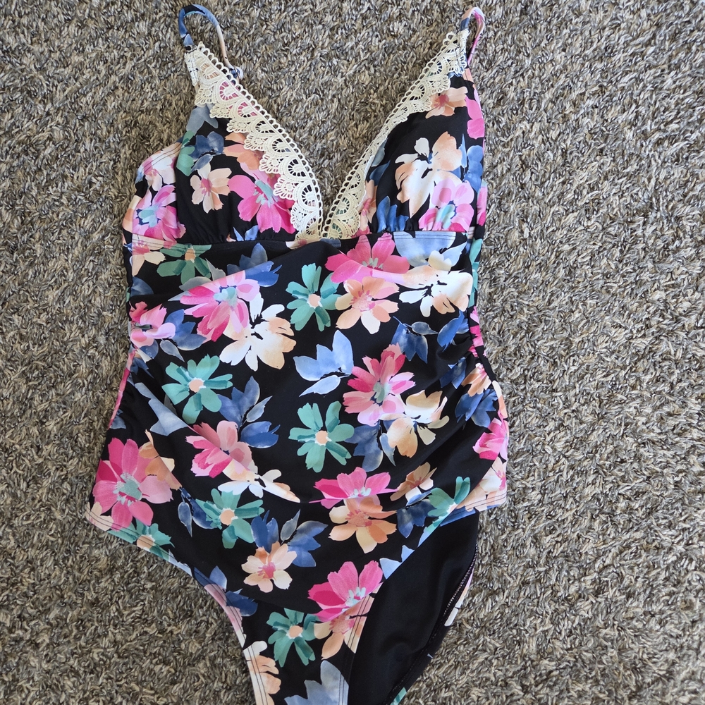 Floral One-Piece Swimsuit with Lace Trim